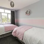 Manor Heath 4 *
