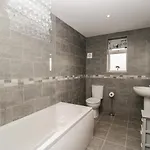 Manor Heath 4