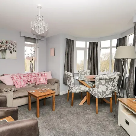 Manor Heath 4 Apartment Scarborough